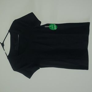 Pact NWT black scoop neck Tshirt